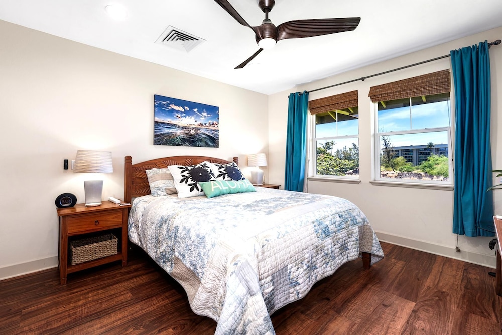 Halii Kai Oceanfront KBM Resorts 2 Units, 4 Bedrooms Ml-2567