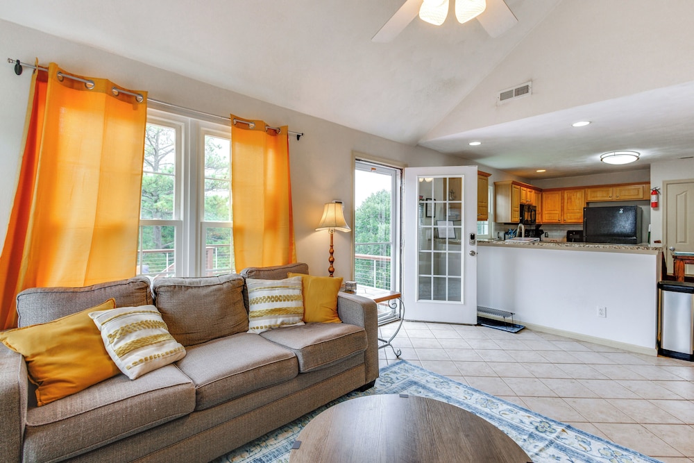 Walk to East Beach: Apt w/ Outdoor Space