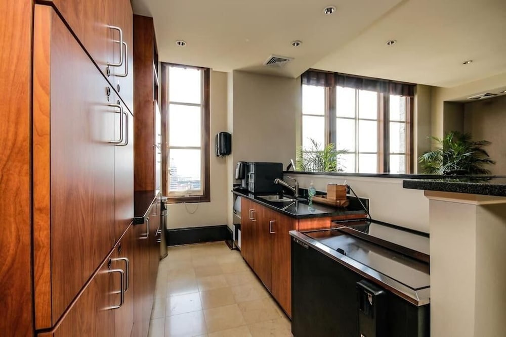 Spectacular Penthouse at 39 west.