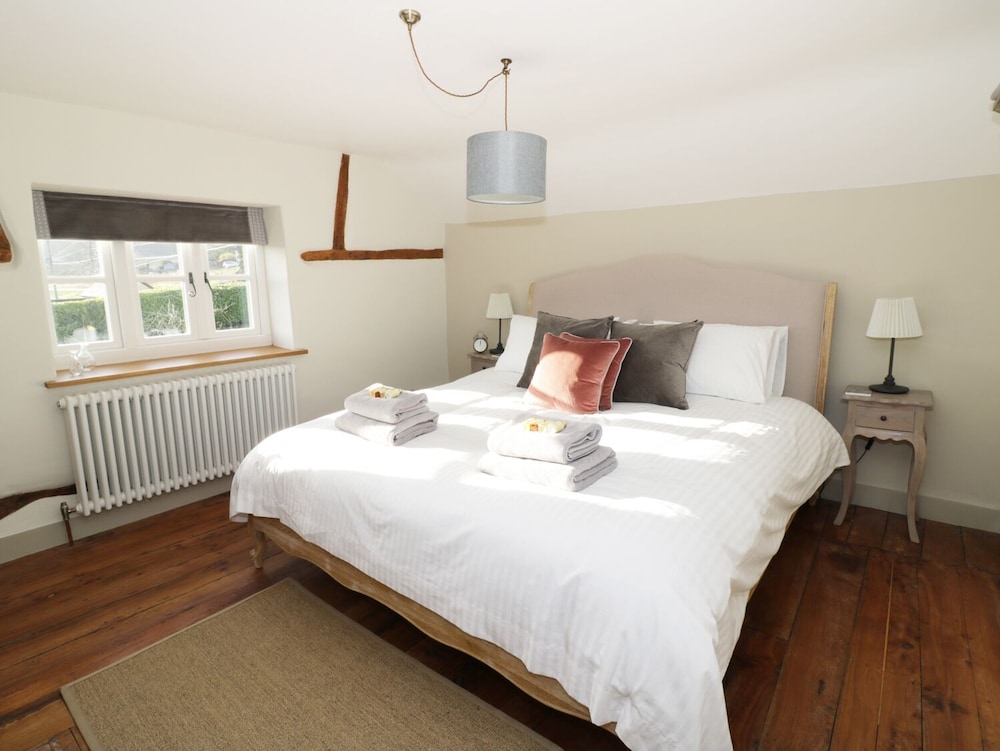 Malvern Vacations - Ivy Cottage - Property Image 10