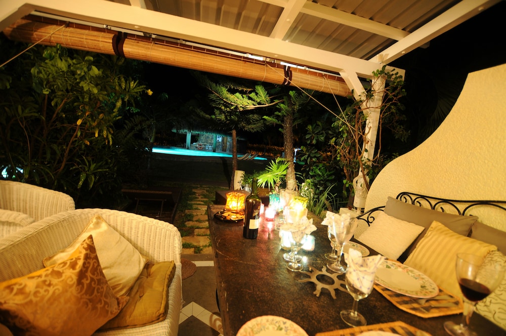 LES Condos in Beautiful Complex With Pool, Near the Beach