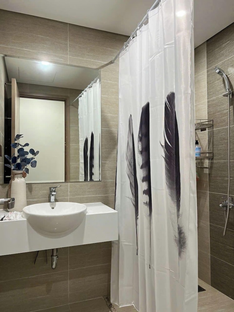 COZY- Vinhomes Grand Park Apartments