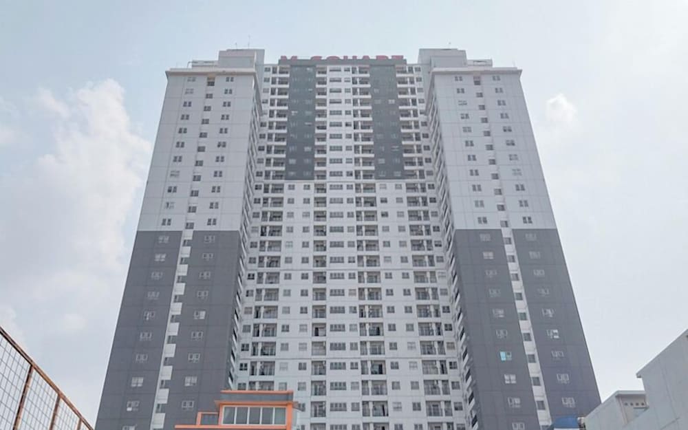 Spacious 3Br At Mekarwangi Square Cibaduyut Apartment