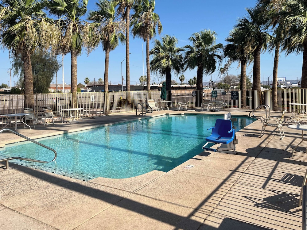 Studio 6 Phoenix, AZ - Midtown