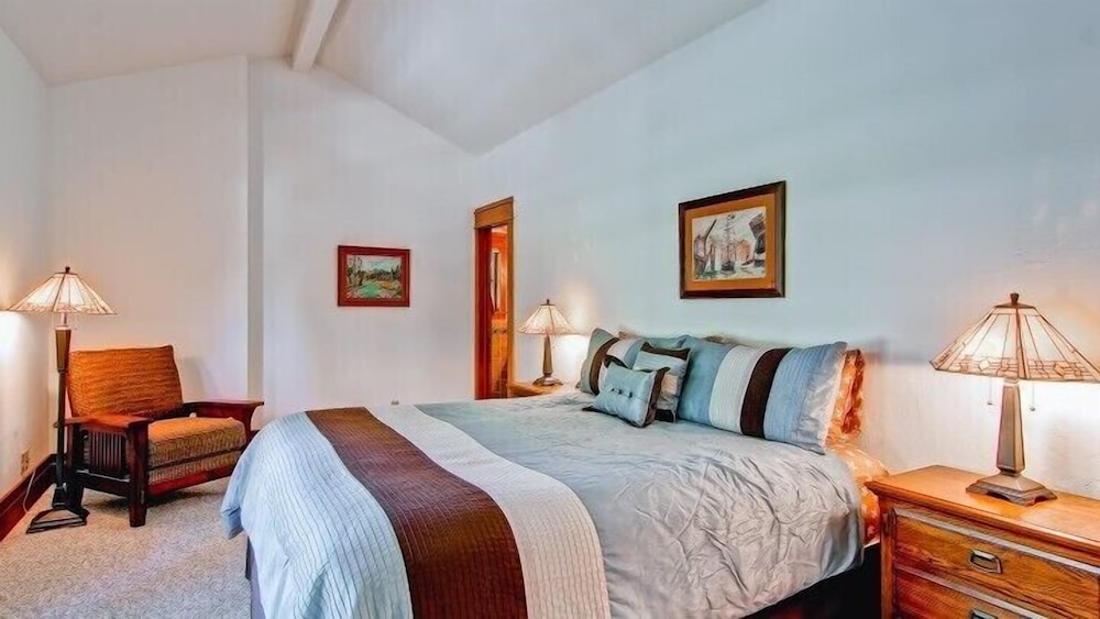 Scenic Wonder Ahwahnichi Lodge 3 Bedroom view 5