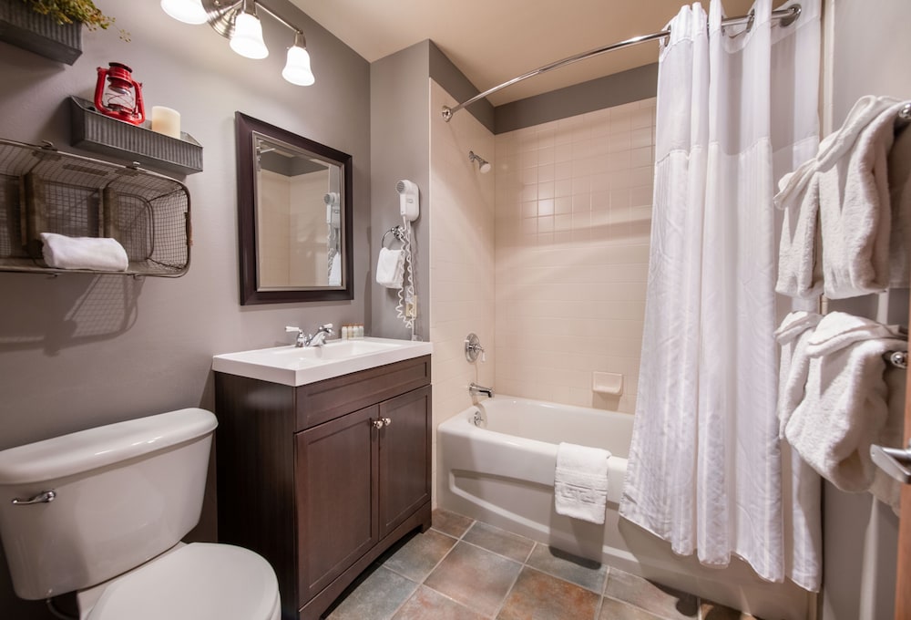 Zephyr Mountain Lodge Vacation Condos - Winter Park CO