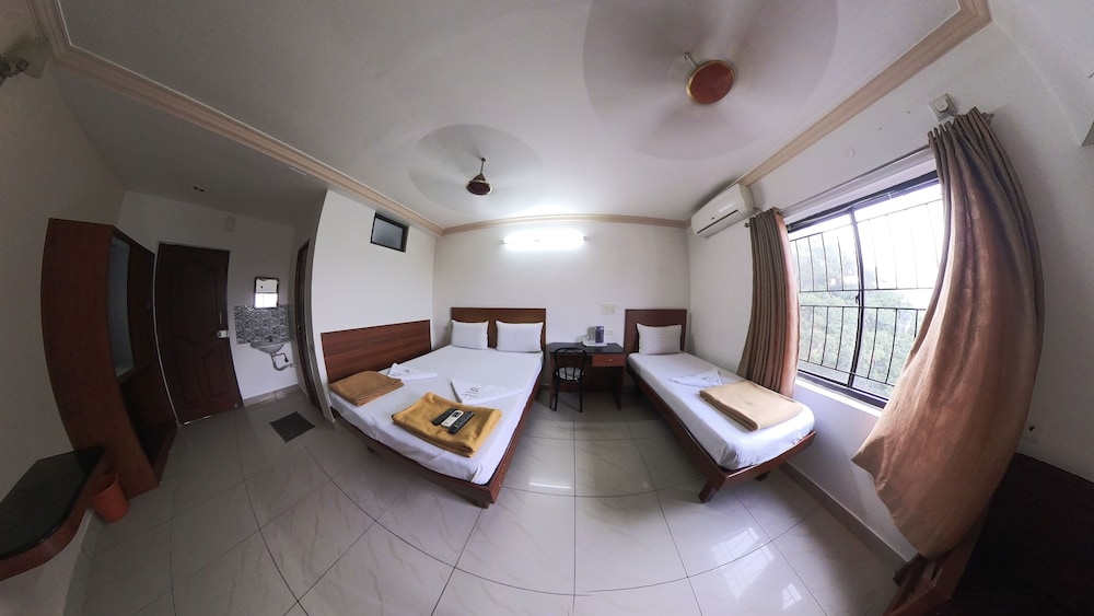Hotel adithya