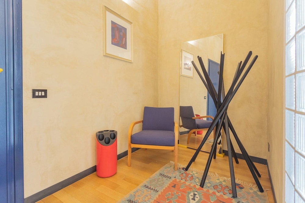 Night at the Museum Apartment by Rent all Como