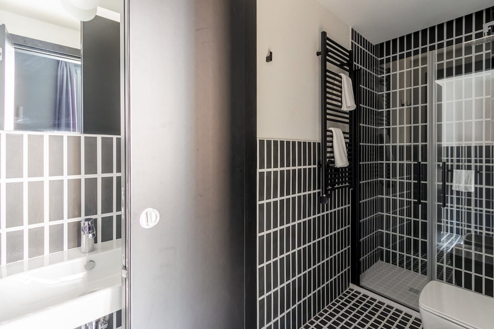 Bright Studio With gym and Coworking, Milan