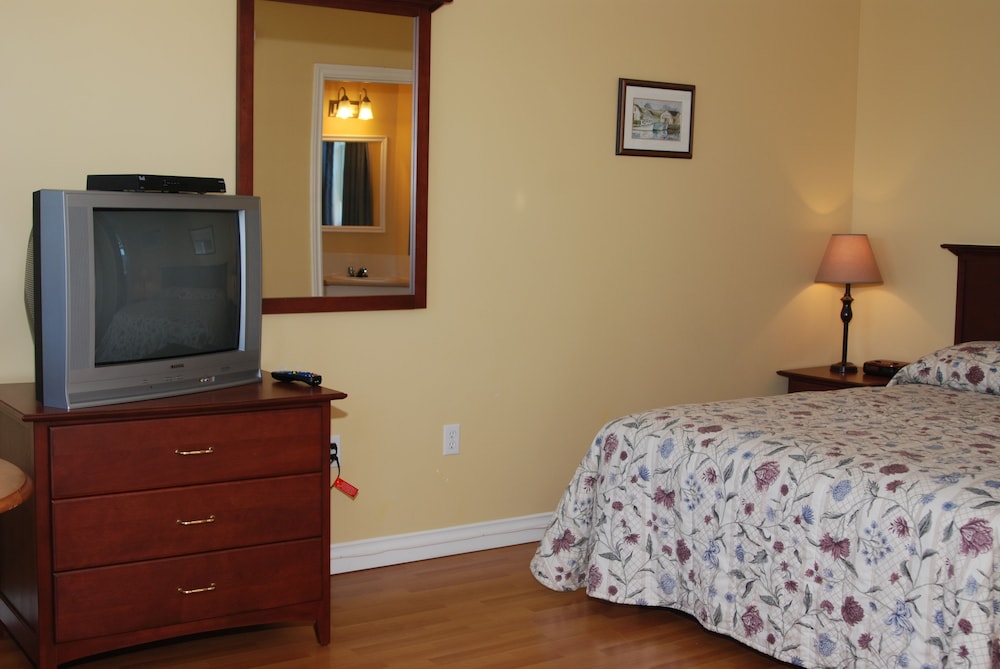 Shining Waters Cottages