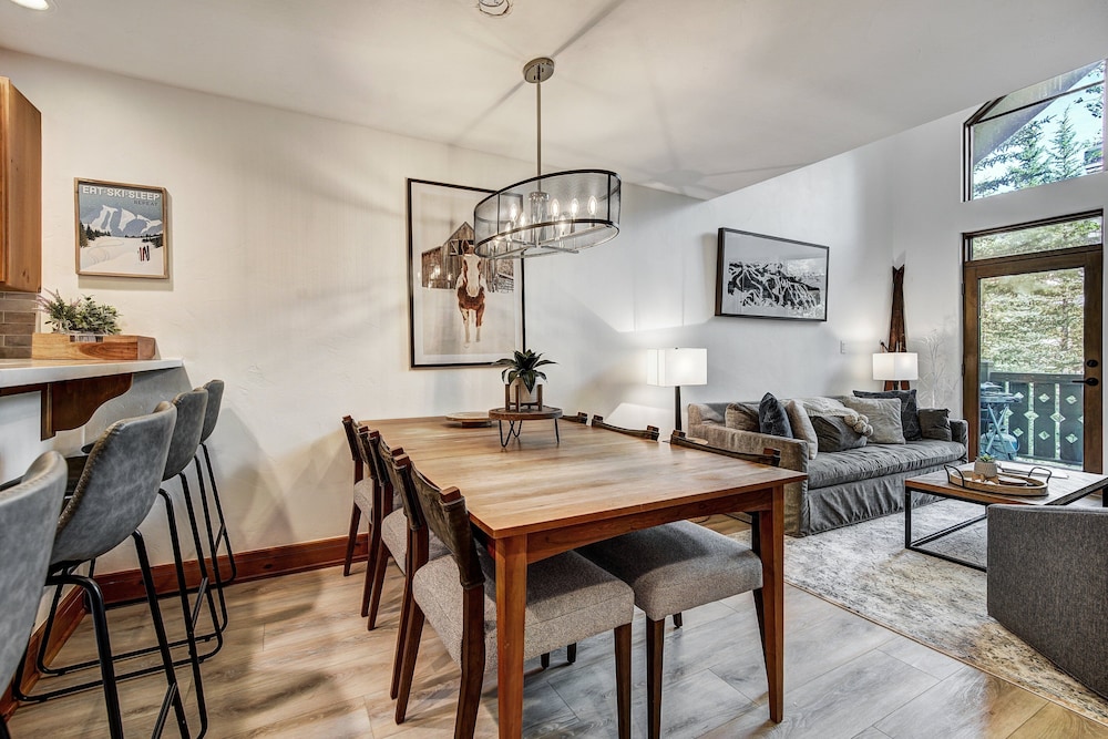 Arrowhead Village Premium 3 Bedroom Condominium 3 Condo
