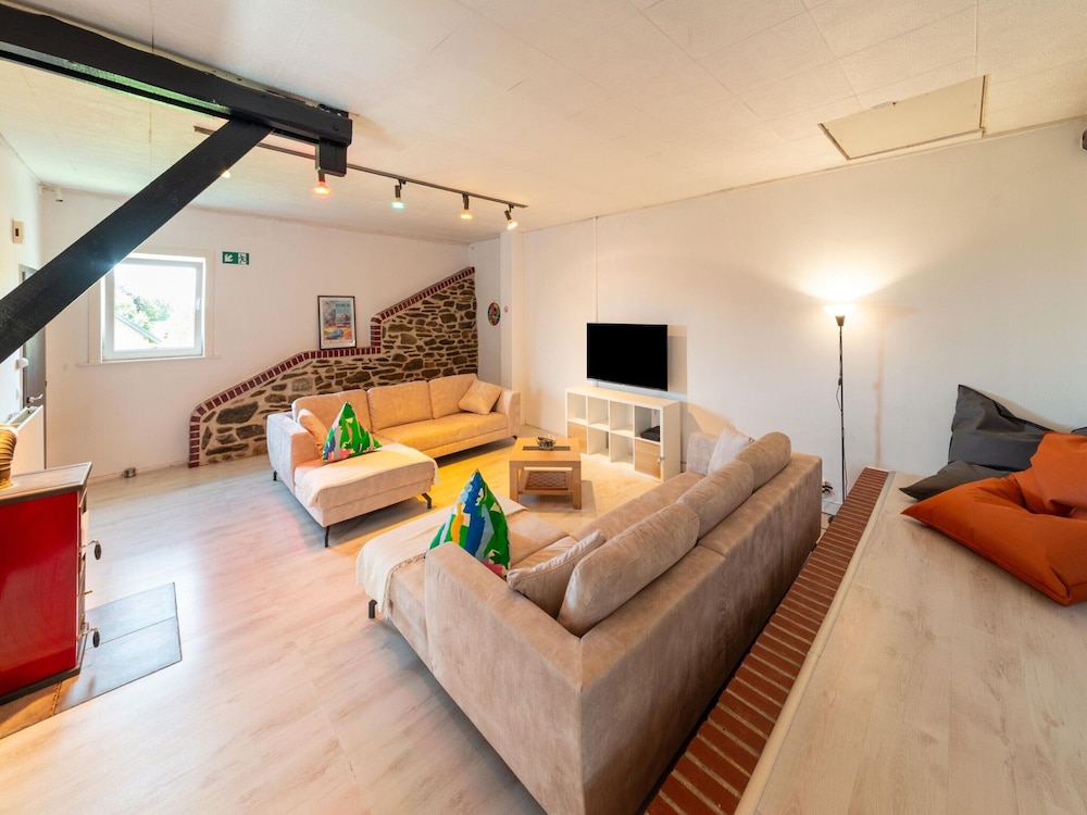 Pet Friendly Villa in Elsenborn