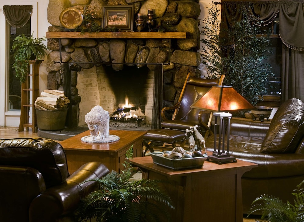 State Game Lodge at Custer State Park Resort