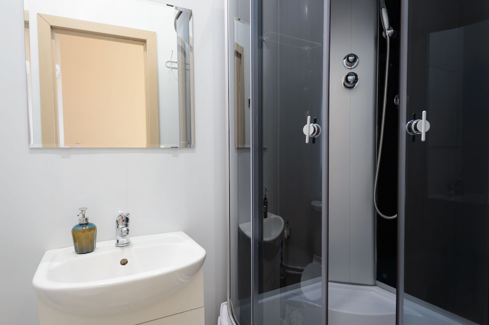 SuperHostel on Nevsky 130