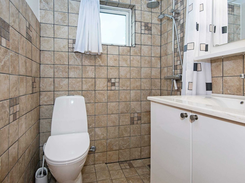 6 Person Holiday Home in Ronde