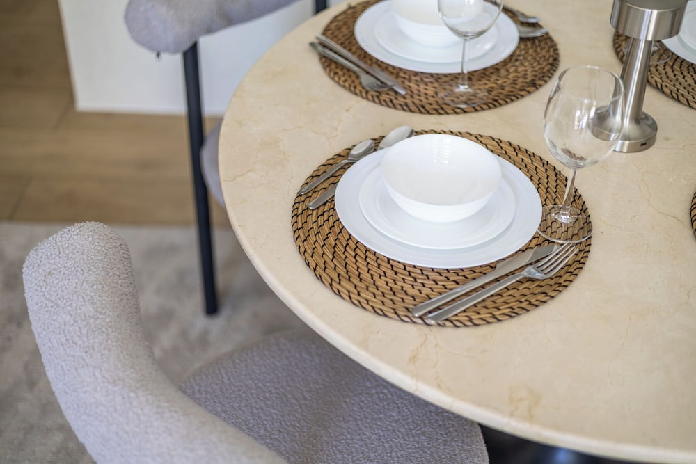 Stylish 2BR with Beach Access