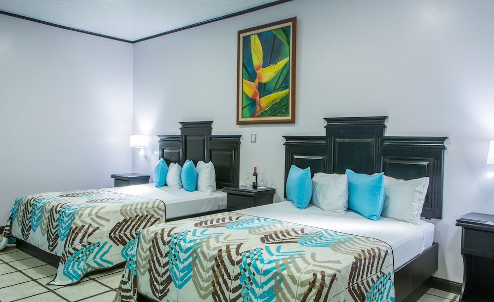 Arenal Manoa  Hot Springs Resort - Property Image 10