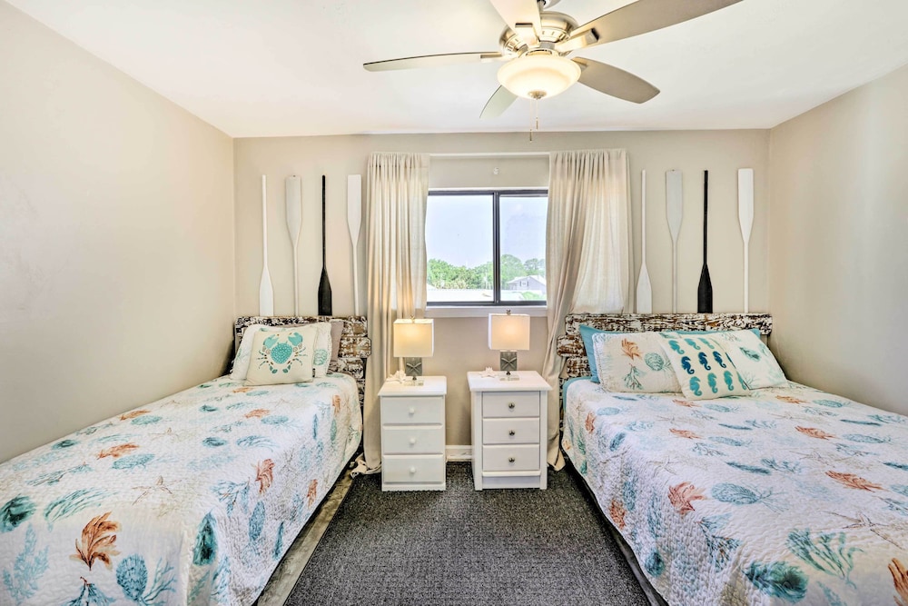 Waterfront Escape w/ Balcony on Shell Point Beach! view 5