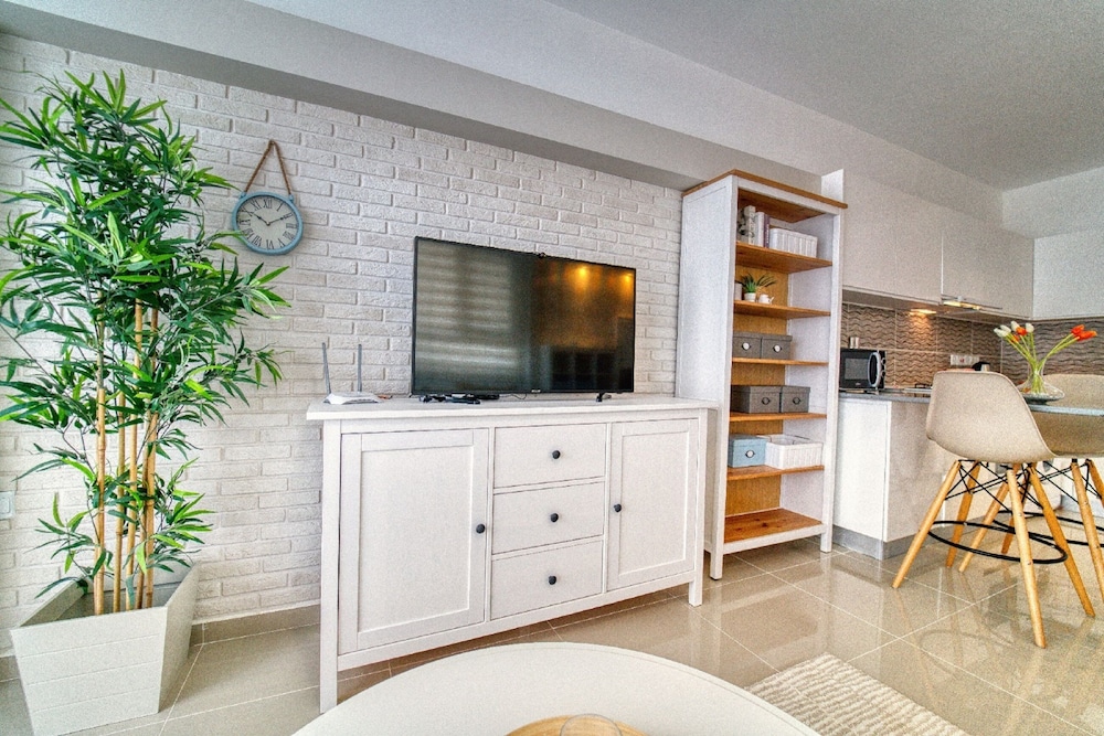 Aurelius Pool Apartments in CaesarResort view 3