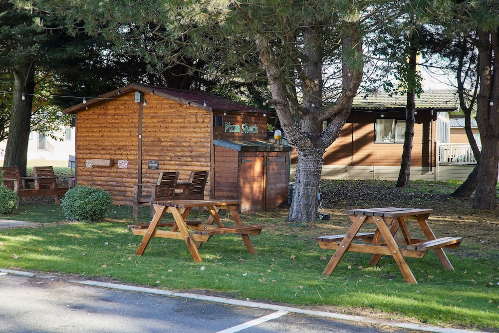 Host Stay Stone Beck Lodge