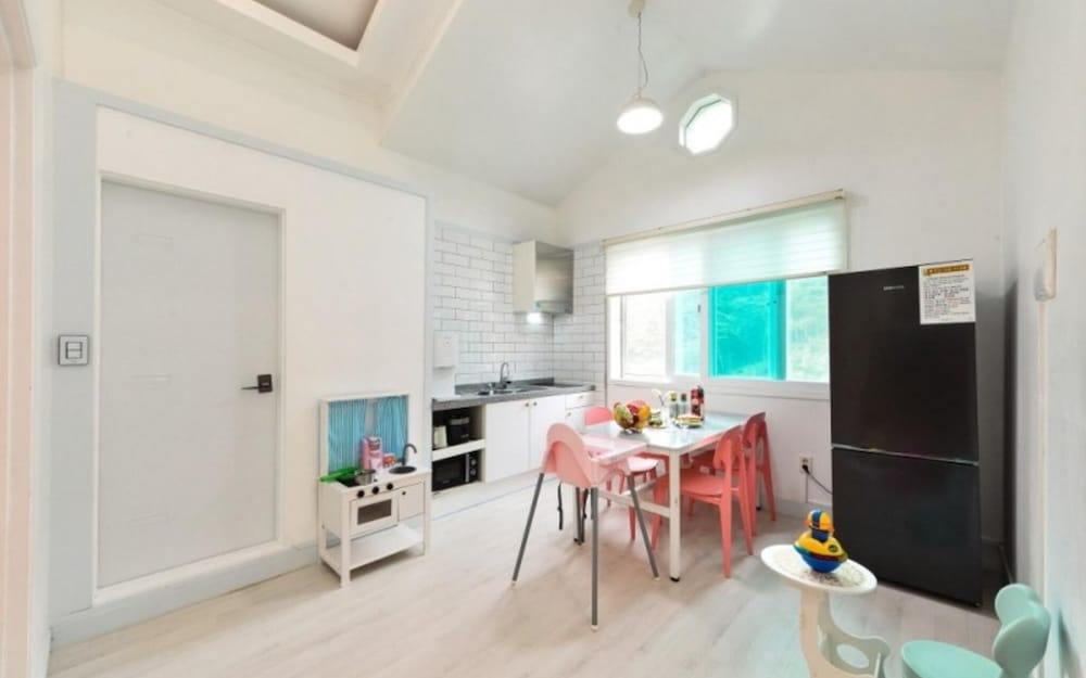 Gapyeong Shinbi Kids Pool Villa