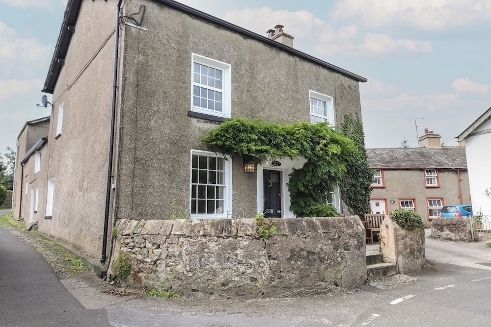 Caton Lane House