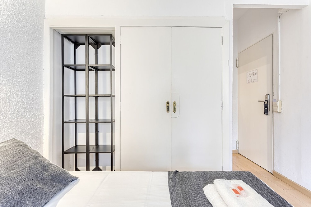 Hostal Bedmates