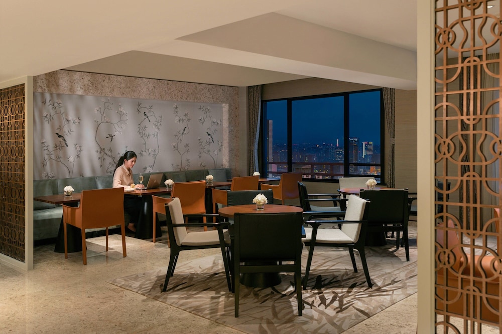 The Portman Ritz-Carlton, Shanghai 13