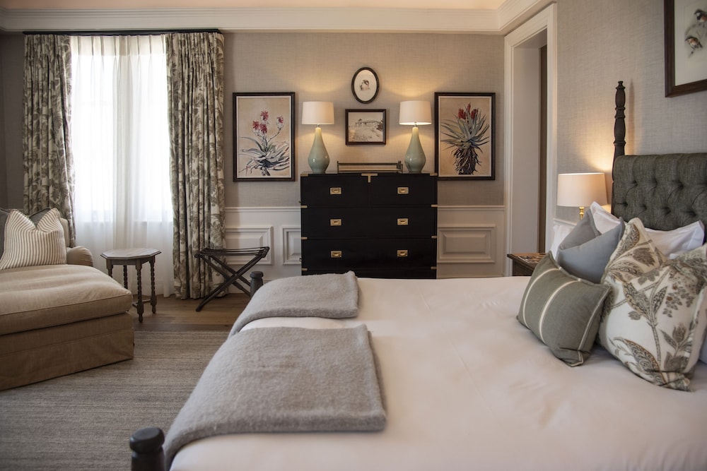 Shamwari Long Lee Manor view 3