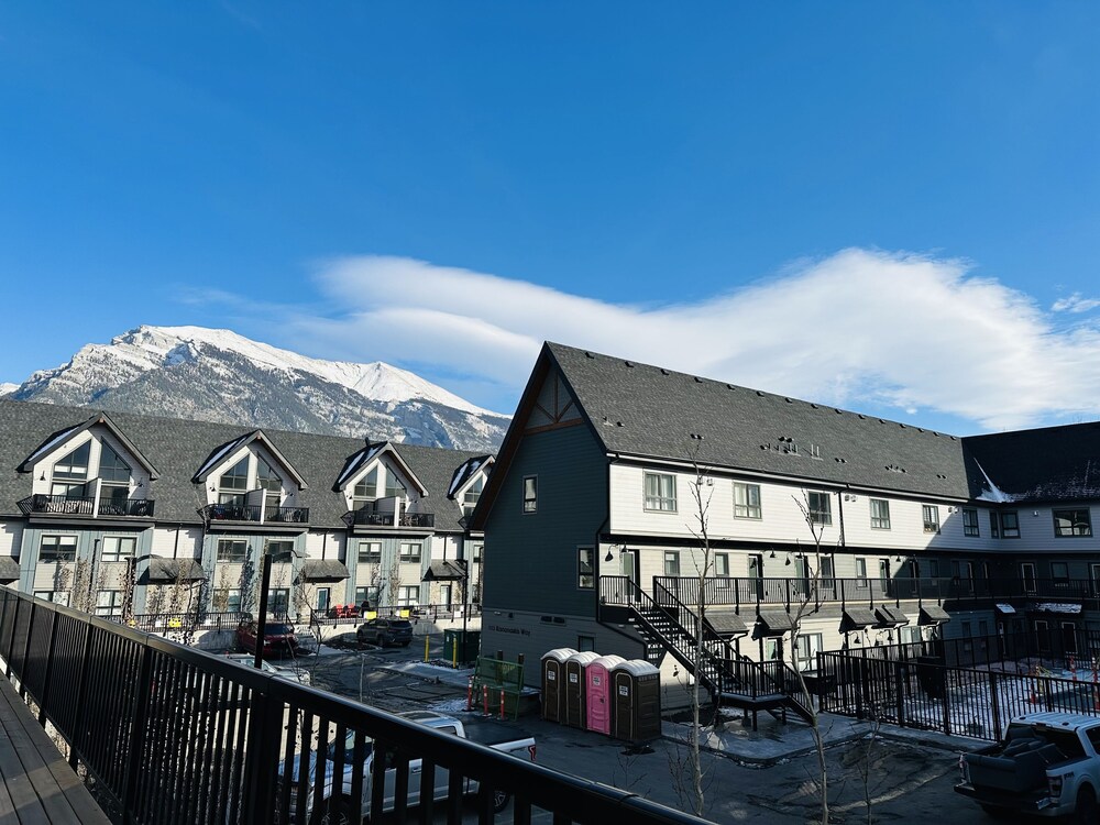 Skyline 205 Mountain View Townhouse-AC-Heated Pool-Hot Tub