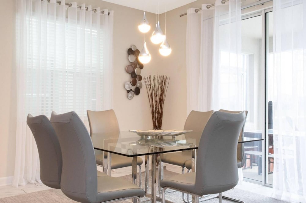 Wonderful 6bd 5bat w Golf Course Championsgate view 2