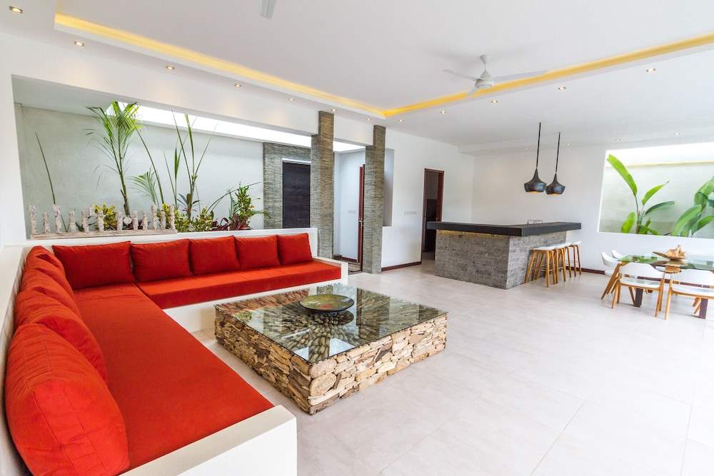 Villa Saha