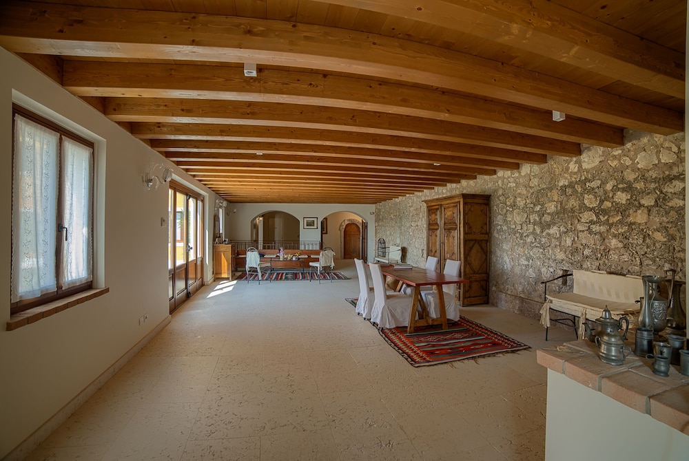 La Fonte degli Dei Wine Relais Adults Only