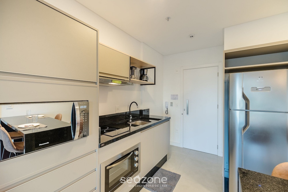 MHF II Apts Variados em Prédio com Vista para o Mar em Itapema