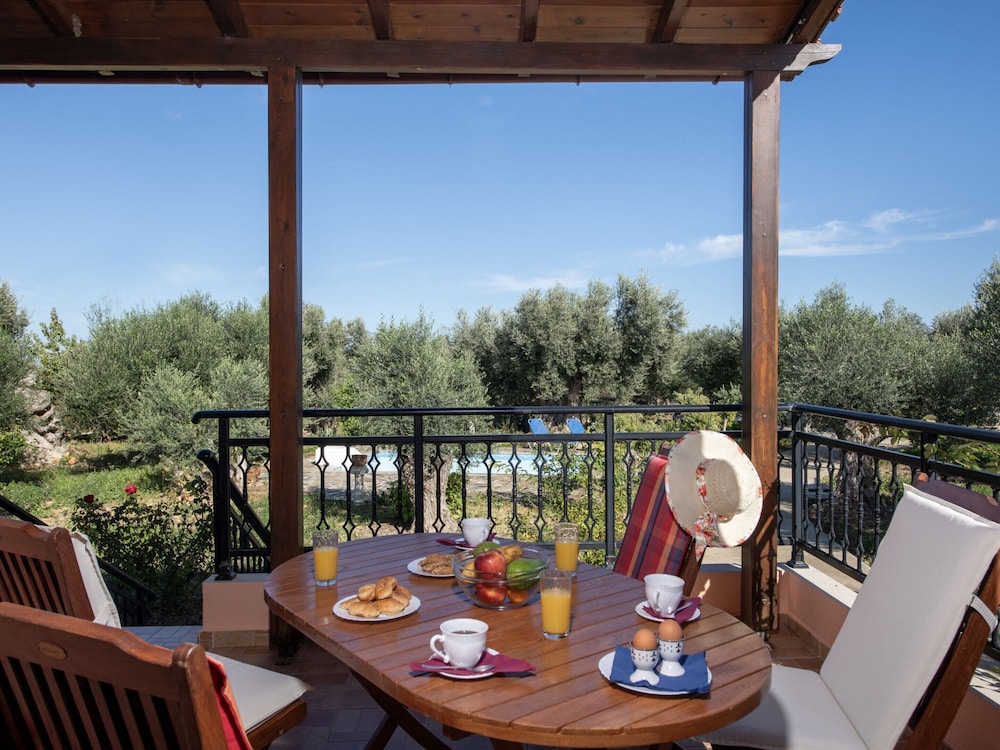 Modern Holiday Home in Sfakaki view 4