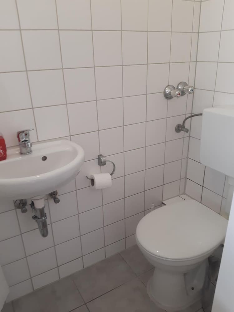 2-Rent Group Hostel Apartments SEN14