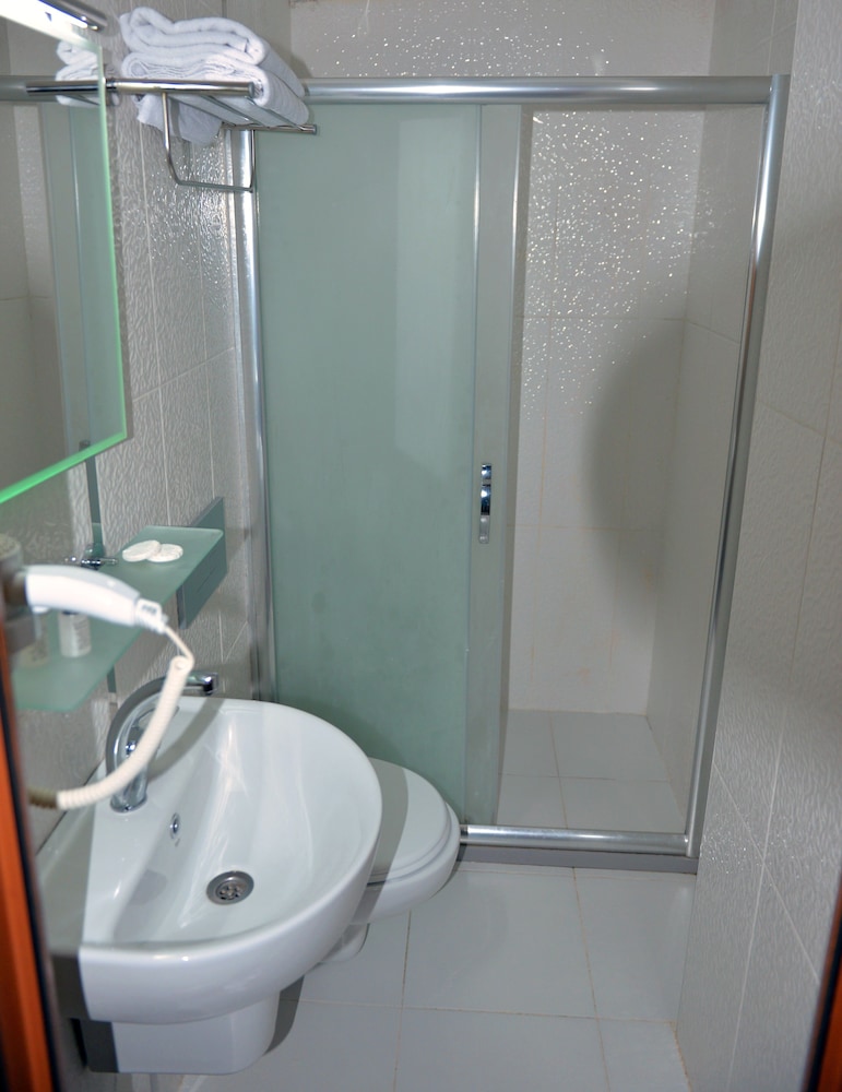 Hotel Marina City 'Otel Marina City' olur. - Image 18