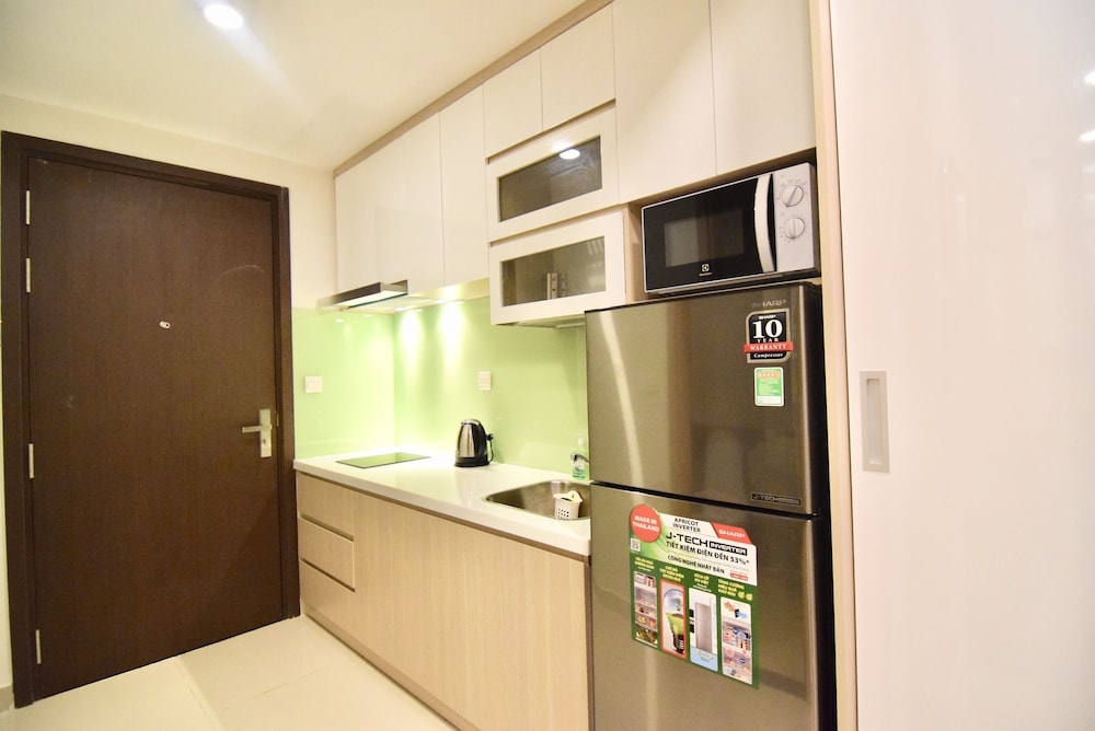 Chau Apartments