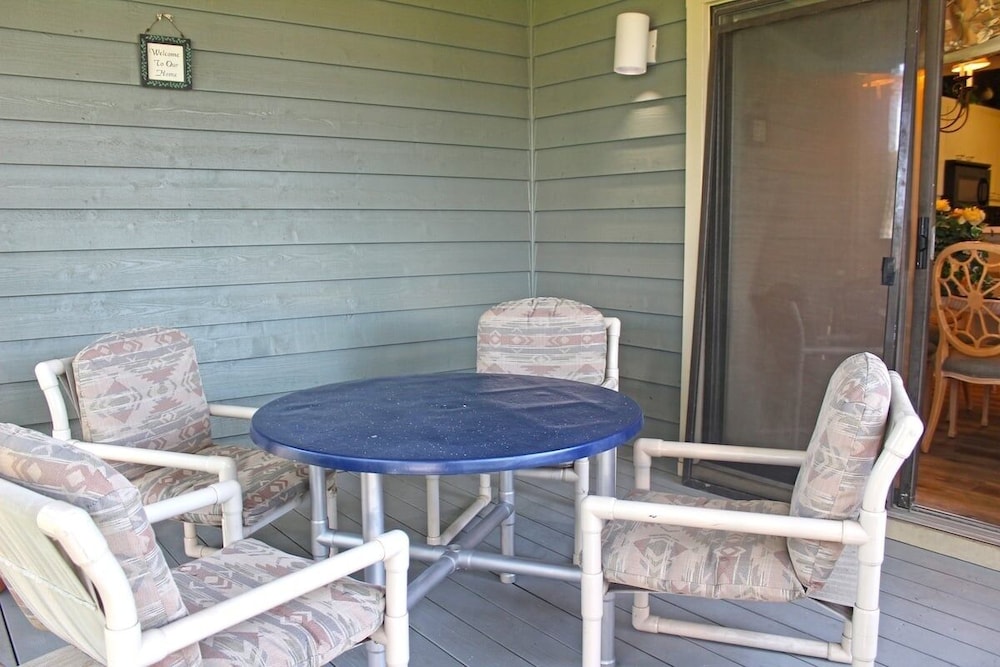 Canterbury Court 6 E 3 Bedroom Apts