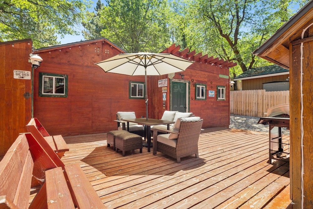 Lily's Bear Cabin #2544