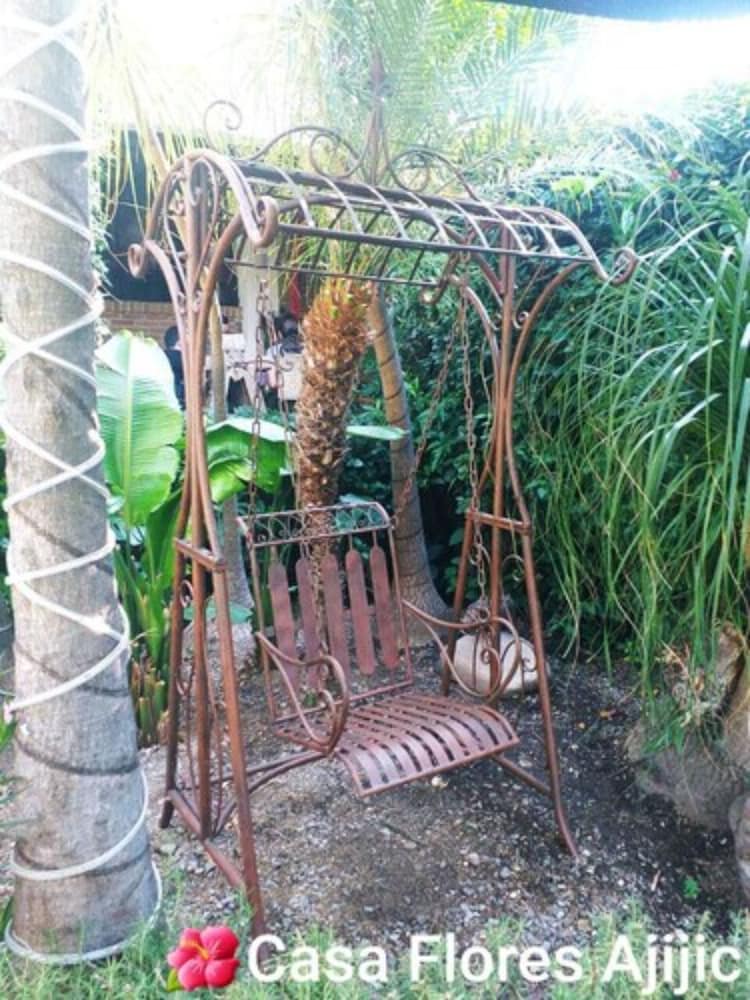 Hotel Casa Flores Bed & Breakfast - Image 1