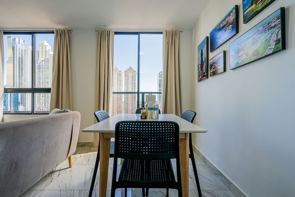 w Comfy 1BR w Great View in Calle 50
