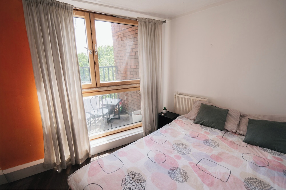 London Luxury Flat - Upper Whistler Walk