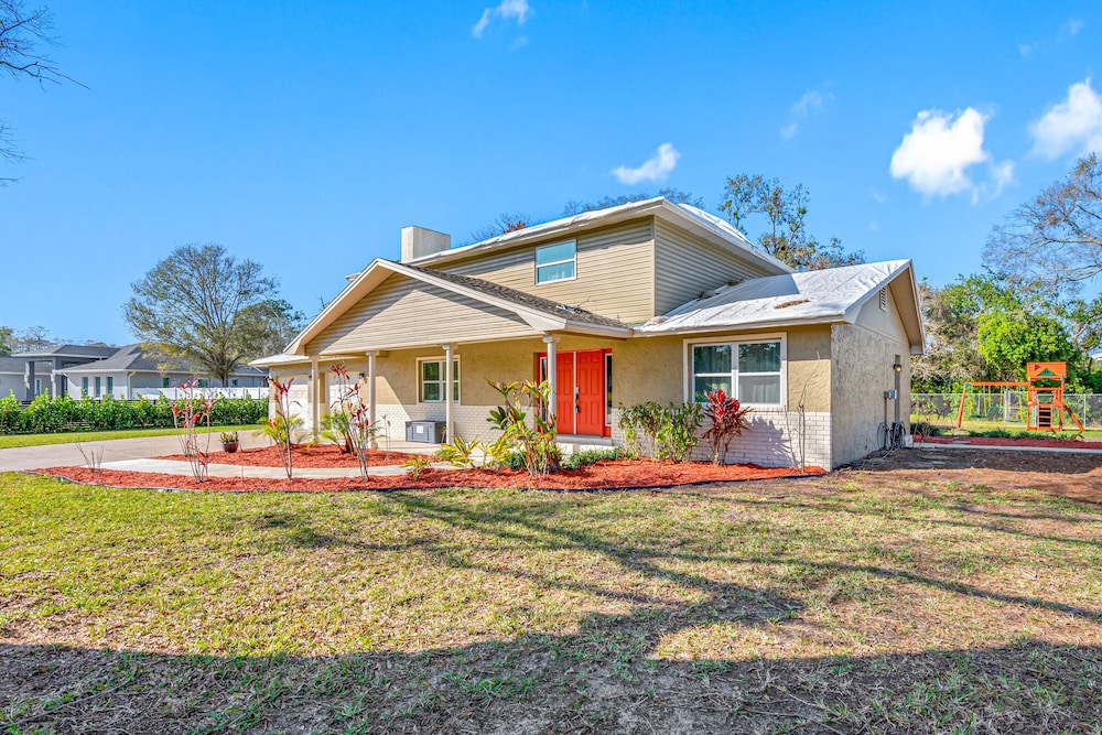 The Perfect Family Retreat w Pool and Games