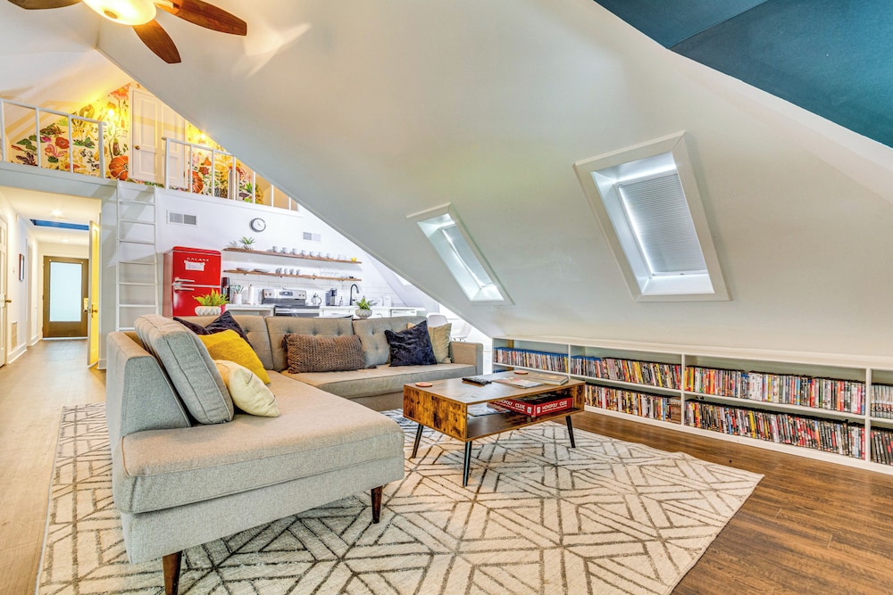 Walk to Main St: Eclectic Gem in Little Rock