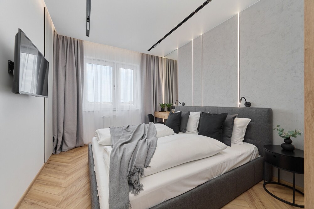 Exclusive Apartment Wrocław by Renters view 3