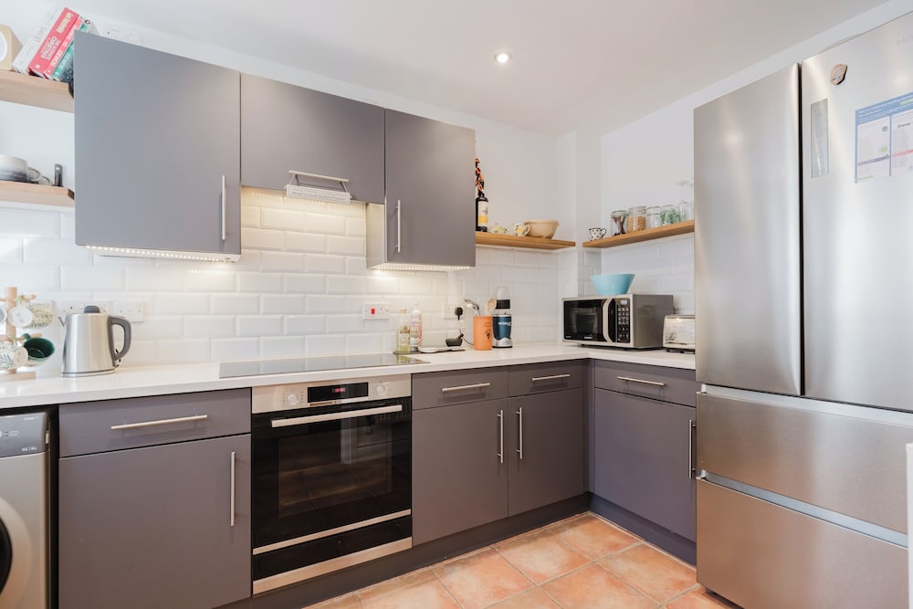 Stylish Retreat with Garden in Tetbury