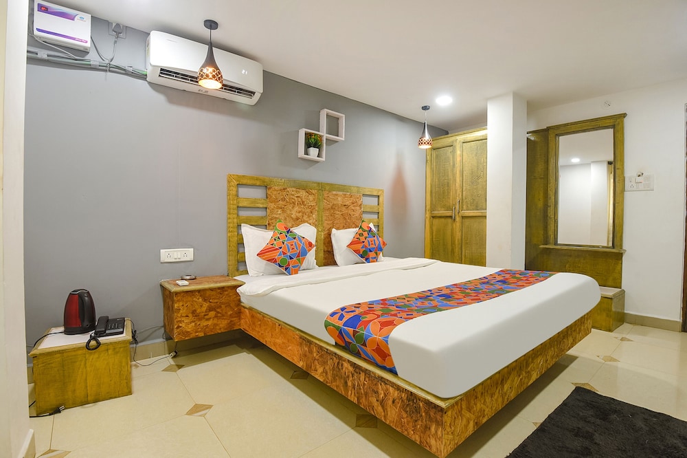 Fabhotel Edem Garden