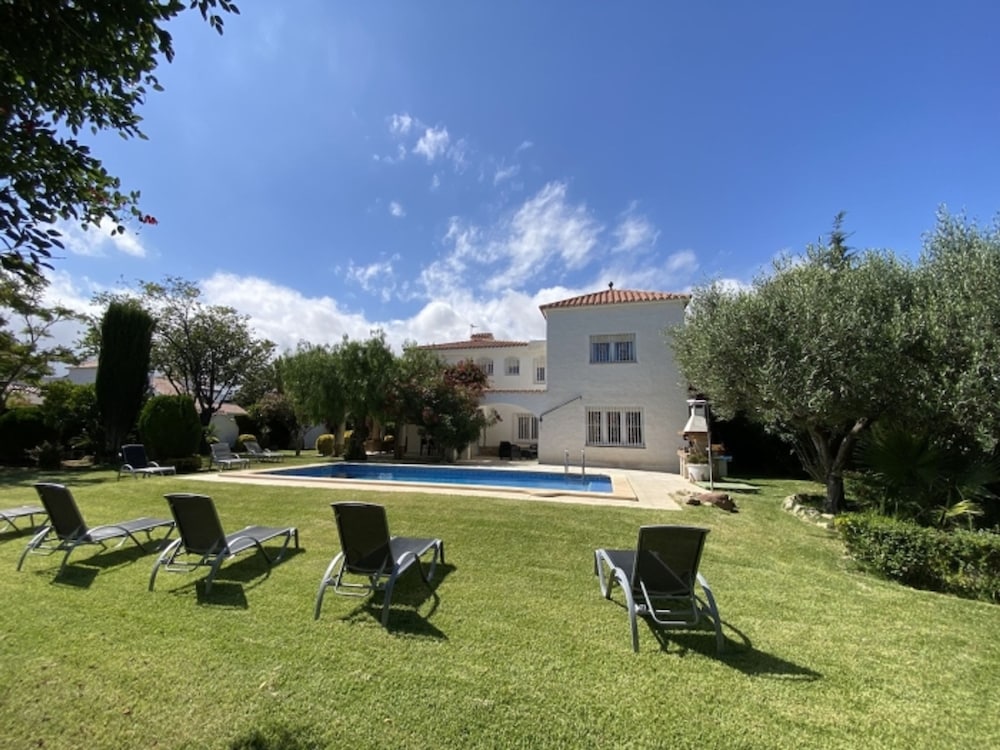 Th11 Villa in Cambrils con Piscina