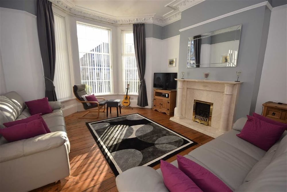 South Shields Vacations - Seaways Holiday Home - Property Image 1